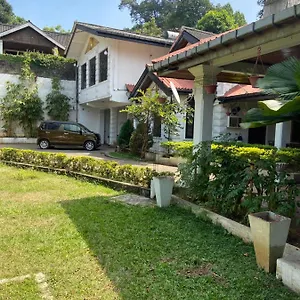 https://kandy-garden-villa.kandyhotelsnow.com