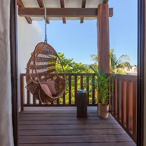 https://apt-onda-maya-adults-only.quintano-roohotels.com